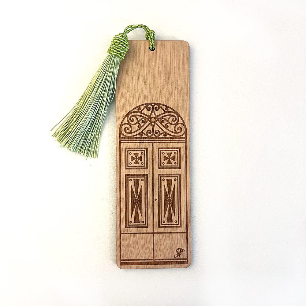 Bookmark Standing Subdued